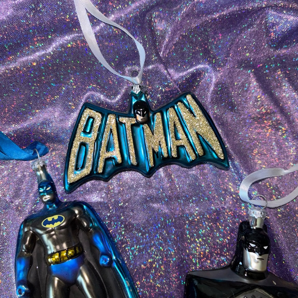 Batman Ornament Set - Picture 3 of 6